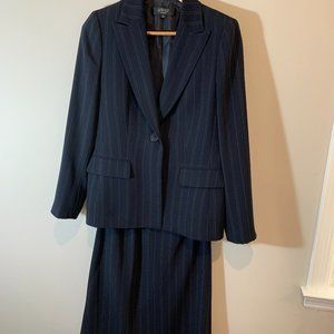 Women's Suit